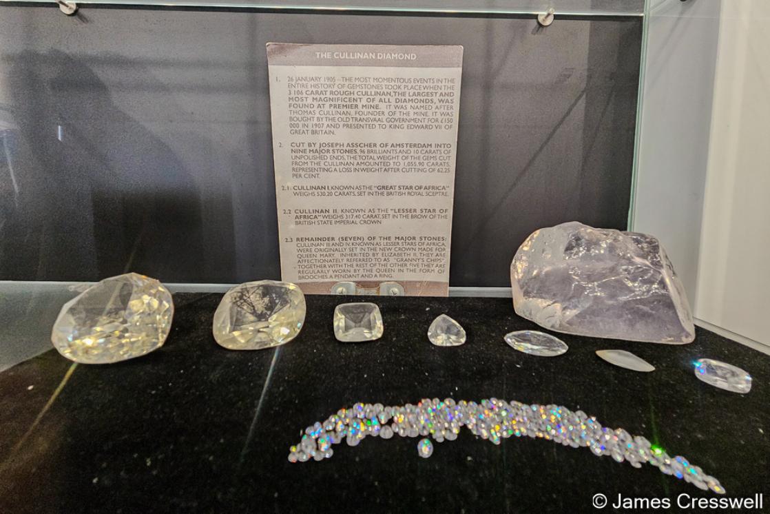  A photograph of replica of the world's largest diamond, the Cullinan Diamond